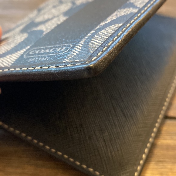 COACH Signature Passport Holder - Picture 3 of 3